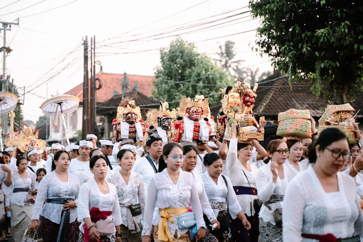 What to wear and bring on a helicopter tour in Bali